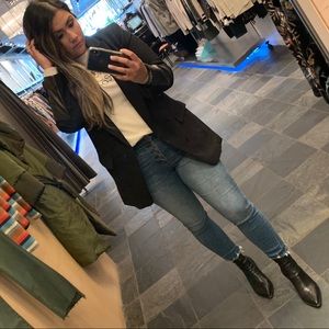 Meet your Posher, Grace